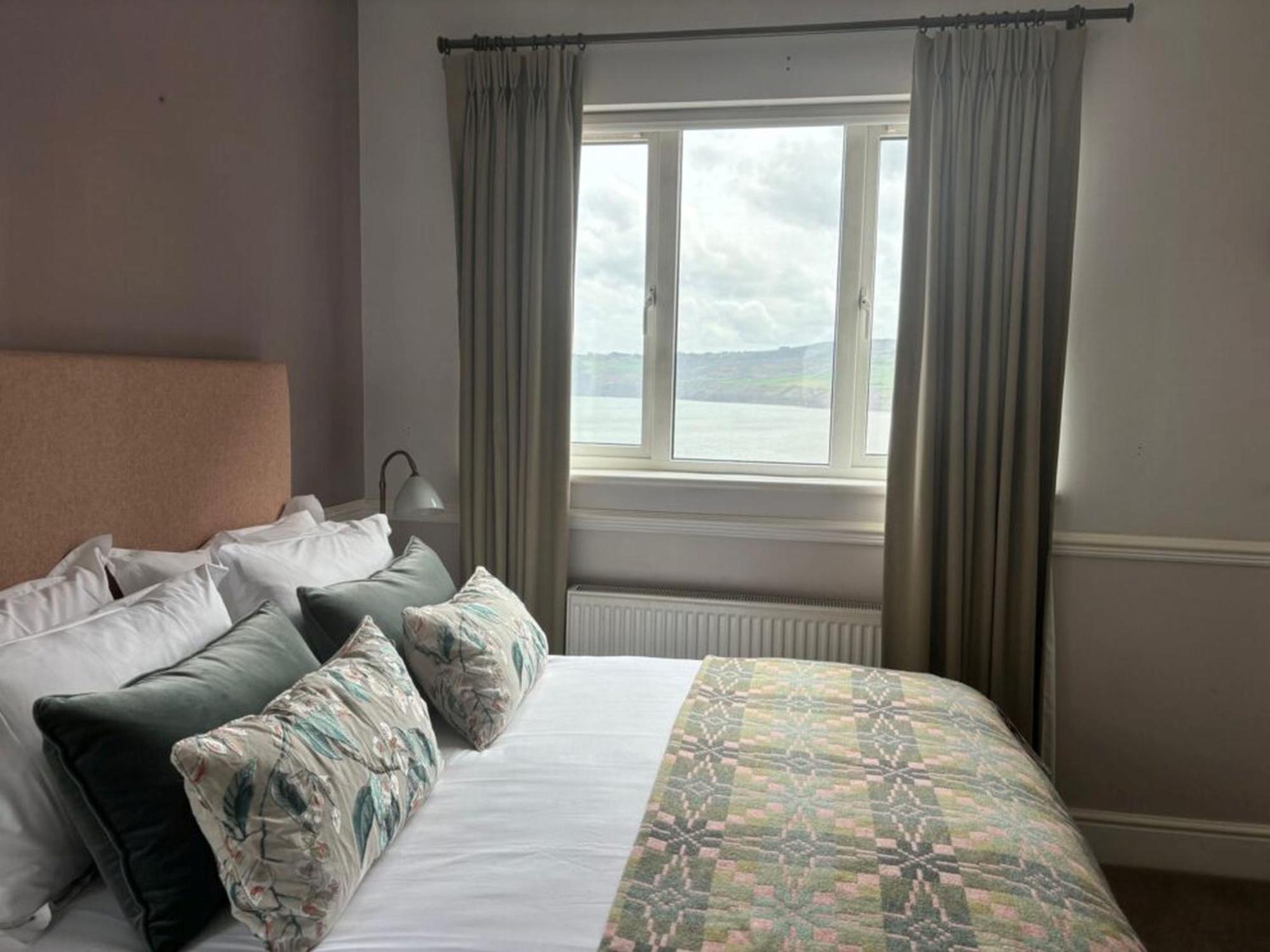 Hotel Victoria Robin Hood's Bay Kültér fotó