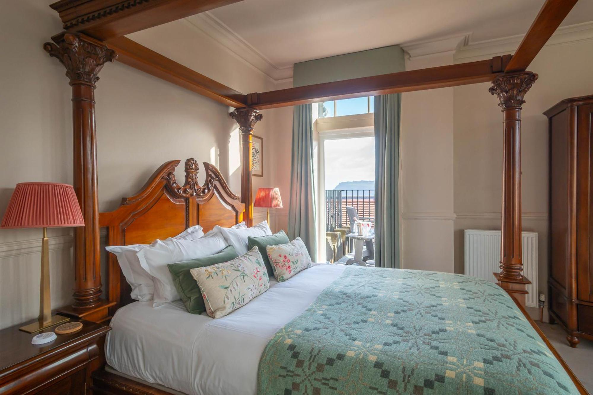 Hotel Victoria Robin Hood's Bay Kültér fotó