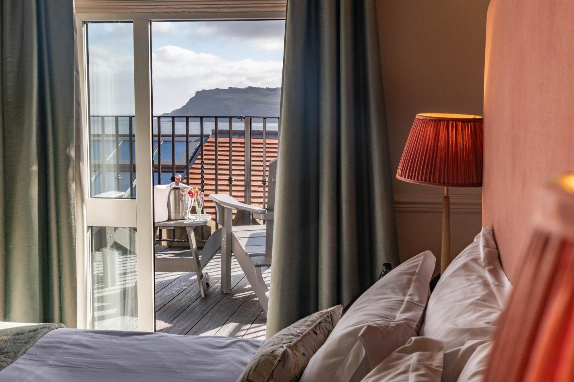 Hotel Victoria Robin Hood's Bay Kültér fotó